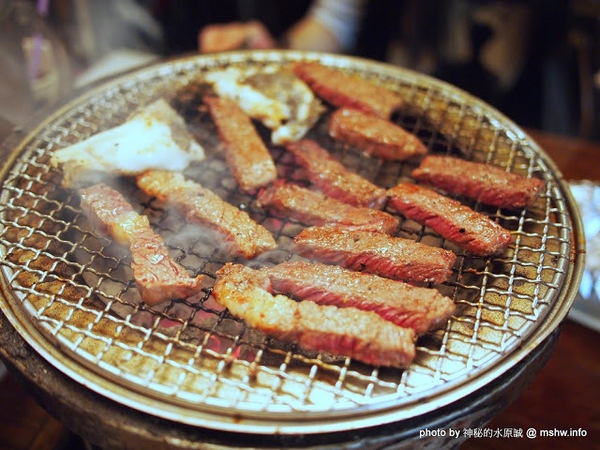 出一張嘴(中港店):【食記】台中出一張嘴中港店@西區BRT中正國小 : 水準還在的日式燒肉店,點餐不手軟的食肉天堂,幸福真的只要出一張嘴!