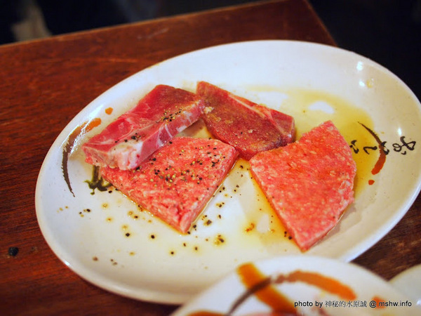 出一張嘴(中港店):【食記】台中出一張嘴中港店@西區BRT中正國小 : 水準還在的日式燒肉店,點餐不手軟的食肉天堂,幸福真的只要出一張嘴!