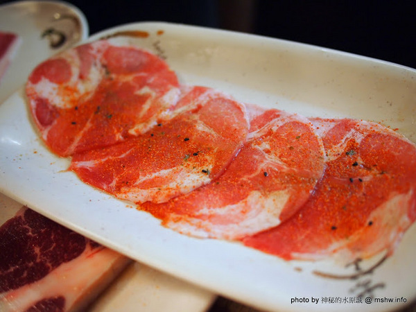 出一張嘴(中港店):【食記】台中出一張嘴中港店@西區BRT中正國小 : 水準還在的日式燒肉店,點餐不手軟的食肉天堂,幸福真的只要出一張嘴!