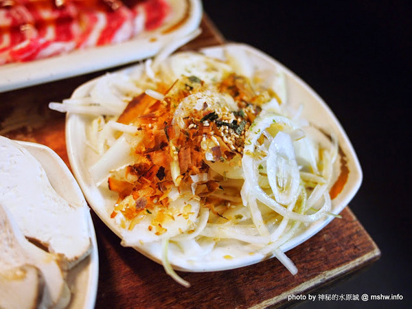 出一張嘴(中港店):【食記】台中出一張嘴中港店@西區BRT中正國小 : 水準還在的日式燒肉店,點餐不手軟的食肉天堂,幸福真的只要出一張嘴!