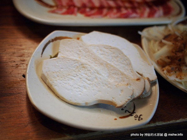 出一張嘴(中港店):【食記】台中出一張嘴中港店@西區BRT中正國小 : 水準還在的日式燒肉店,點餐不手軟的食肉天堂,幸福真的只要出一張嘴!