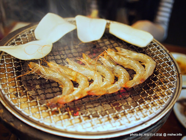 出一張嘴(中港店):【食記】台中出一張嘴中港店@西區BRT中正國小 : 水準還在的日式燒肉店,點餐不手軟的食肉天堂,幸福真的只要出一張嘴!