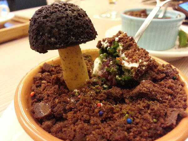 Mr.M 米契爾先生主題餐廳： 【口碑券15】隱藏版菇菇盆栽，沒預約就吃不到了。 