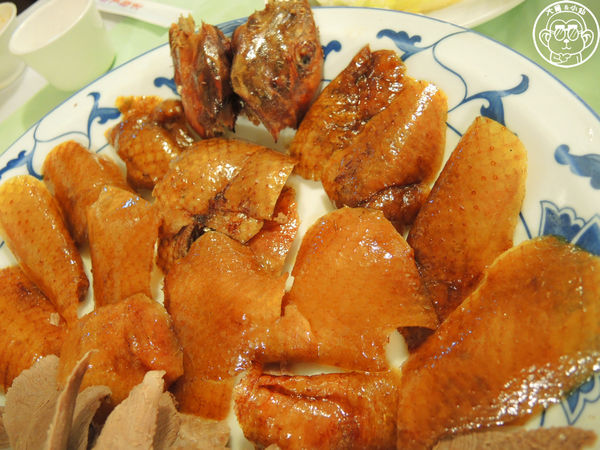 宋廚北方菜館:呷飽祙【台北信義・宋廚菜館】好難訂位的烤鴨餐廳