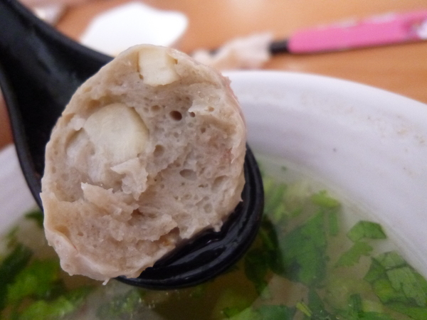 川原肉圓：【苗栗頭份】尚順廣場美食區，第一次吃到有泡菜的肉圓!？－川原肉圓