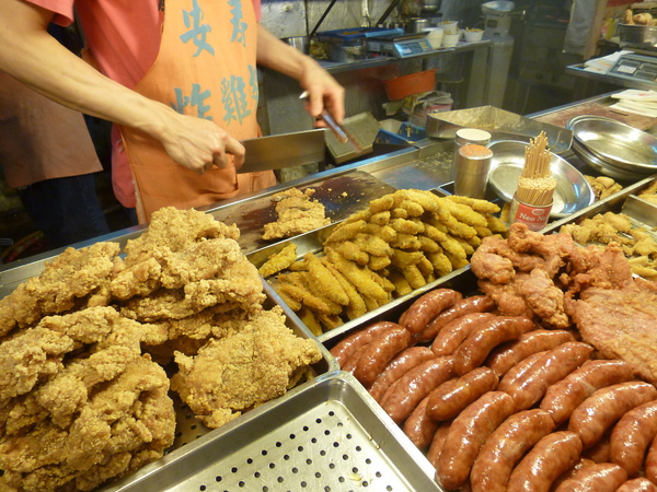 安泰炸雞翅:【苗栗頭份】從小吃到大的老店,真的只有20元的炸雞排-安泰炸雞翅