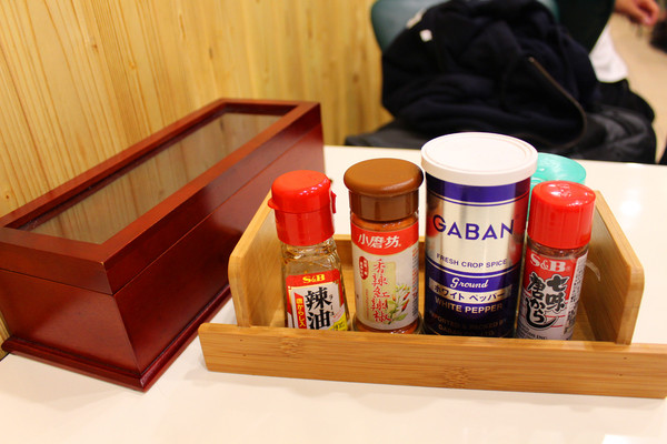 彩日式拉麵專賣店：[台北]開賣兩小時秒殺拉麵 淡水彩日式拉麵