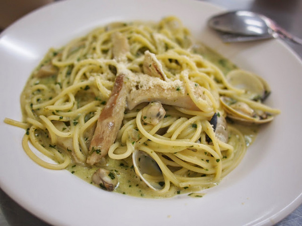 香草屋:【食記】桃園香草屋中西式早點.焗烤.義大利麵@中壢桃園創新技術學院 : 色不全也可以很美味, 物超所值的享受!