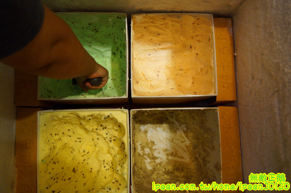 廚房有雞(文平二店)：【台南-安平區】正宗花雕雞x廣式料理餐廳..旗山跑山雞/免費冰淇淋《廚房有雞》