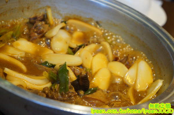 廚房有雞(文平二店)：【台南-安平區】正宗花雕雞x廣式料理餐廳..旗山跑山雞/免費冰淇淋《廚房有雞》