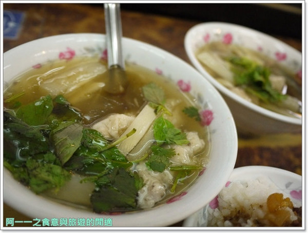 李記宜蘭肉焿&特殊口味豬血湯:台北西門町美食 李記宜蘭肉焿&特殊口味豬血湯~加入梅子的不膩魯肉飯