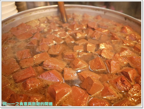 李記宜蘭肉焿&特殊口味豬血湯:台北西門町美食 李記宜蘭肉焿&特殊口味豬血湯~加入梅子的不膩魯肉飯