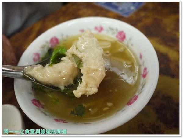 李記宜蘭肉焿&特殊口味豬血湯:台北西門町美食 李記宜蘭肉焿&特殊口味豬血湯~加入梅子的不膩魯肉飯