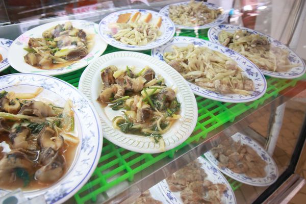 【台北小吃】李記宜蘭肉羹-充滿古早味與不同風味的小吃