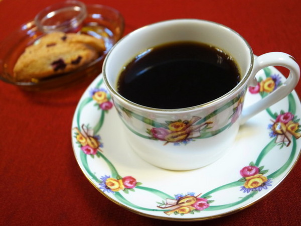 QA 健康異想世界:<台北|新店>營養師開的咖啡廳~雨林認證咖啡~健康手做甜點~QA異想世界