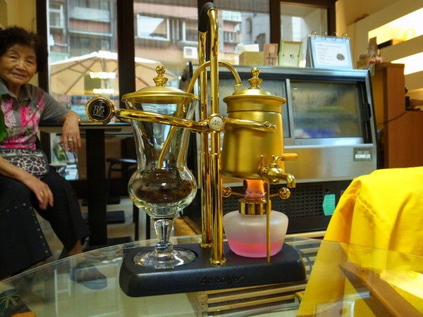 QA 健康異想世界:<台北|新店>營養師開的咖啡廳~雨林認證咖啡~健康手做甜點~QA異想世界