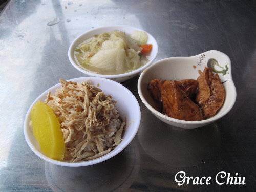 牛腩湯.排骨湯:艋舺在地早餐~牛腩湯.排骨湯(廣州街及梧州街交叉口)