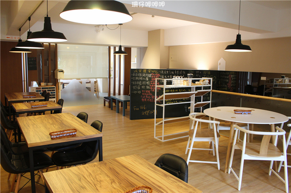 誠食咖啡 Genuine Cafe & Food:誠食咖啡Genuine Café Food✪環境優、聚餐的好所在~103.07.22