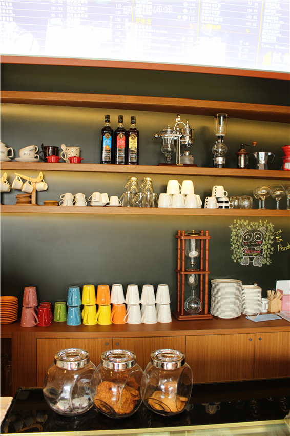 誠食咖啡 Genuine Cafe & Food:誠食咖啡Genuine Café Food✪環境優、聚餐的好所在~103.07.22