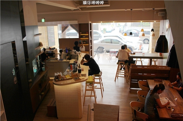 誠食咖啡 Genuine Cafe & Food:誠食咖啡Genuine Café Food✪環境優、聚餐的好所在~103.07.22