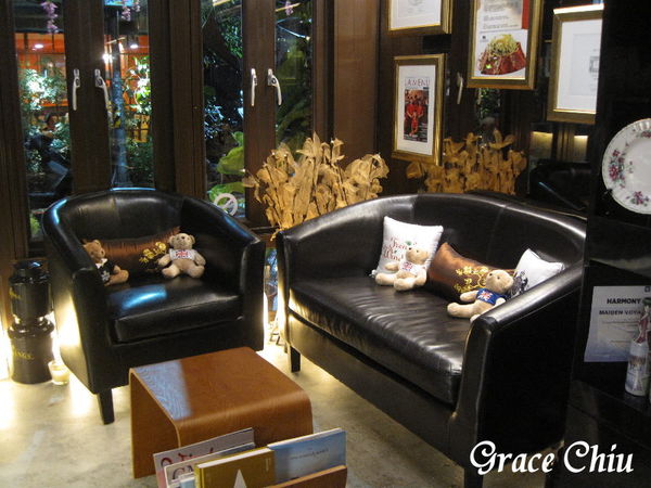 FrenchWindows 琺蘭綺瑥朵%2F捷運市政府站%2F英國唐寧Twinings%2F高級餐廳