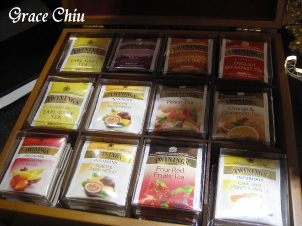 FrenchWindows 琺蘭綺瑥朵%2F捷運市政府站%2F英國唐寧Twinings%2F高級餐廳