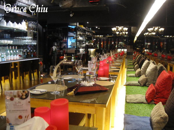 FrenchWindows 琺蘭綺瑥朵%2F捷運市政府站%2F英國唐寧Twinings%2F高級餐廳