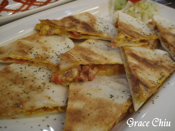 FrenchWindows 琺蘭綺瑥朵%2F捷運市政府站%2F英國唐寧Twinings%2F高級餐廳