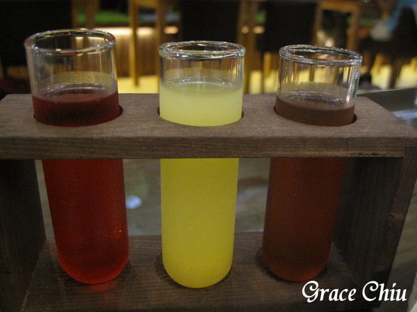 迎賓茶飲~FrenchWindows 琺蘭綺瑥朵%2F捷運市政府站%2F英國唐寧Twinings%2F高級餐廳