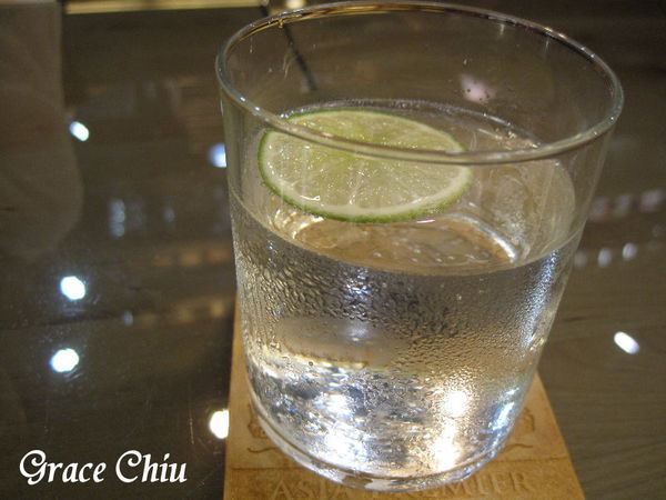 S.PELLEGRINO 聖沛黎洛氣泡礦泉水~FrenchWindows 琺蘭綺瑥朵%2F捷運市政府站%2F英國唐寧Twinings%2F高級餐廳