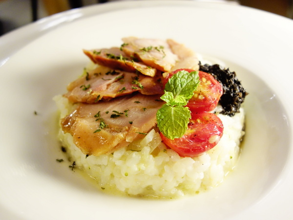 FrenchWindows 琺蘭綺瑥朵茶餐館：FrenchWindows 琺蘭綺瑥朵茶餐館 + 歐式風情 +花樣鬆餅好少女+限量的松露燉飯+異國風情 好滋味