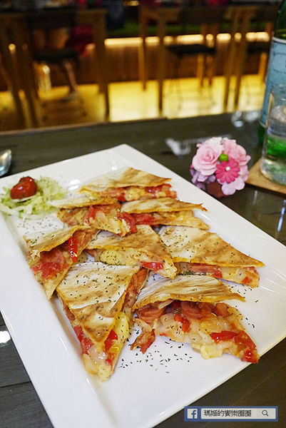 FrenchWindows 琺蘭綺瑥朵：◆台北信義。捷運市政府站【FrenchWindows琺蘭綺瑥朵茶餐館】六星級英式皇家時尚茶餐館。享受美饌好品味