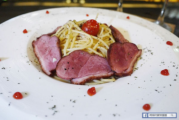 FrenchWindows 琺蘭綺瑥朵：◆台北信義。捷運市政府站【FrenchWindows琺蘭綺瑥朵茶餐館】六星級英式皇家時尚茶餐館。享受美饌好品味