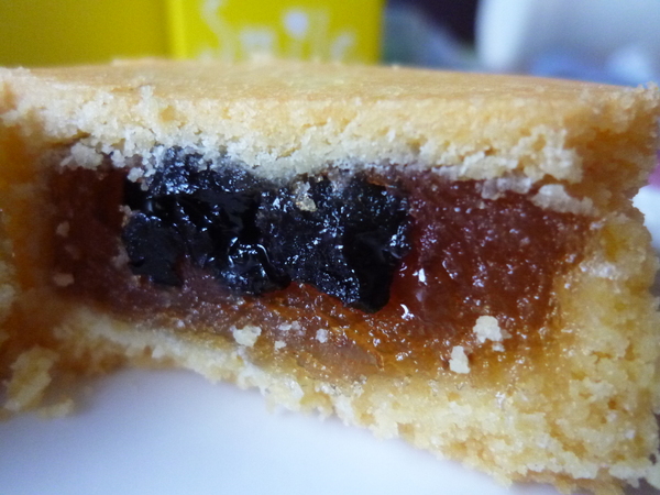 smile微笑鳳梨酥： 【口碑劵】這一抹微笑並不單純，真材實料，鬆軟好咬－smile微笑鳳梨酥