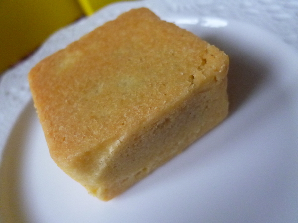 smile微笑鳳梨酥： 【口碑劵】這一抹微笑並不單純，真材實料，鬆軟好咬－smile微笑鳳梨酥