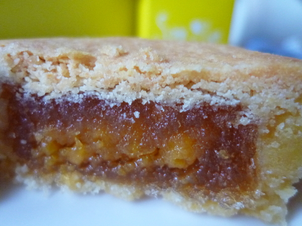 smile微笑鳳梨酥： 【口碑劵】這一抹微笑並不單純，真材實料，鬆軟好咬－smile微笑鳳梨酥