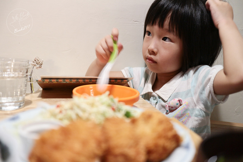 Banbi217 美食旅遊: [台北松山民生社區]花家食堂,家常日式料理定食、湯咖哩 、下午茶甜點、鍋物