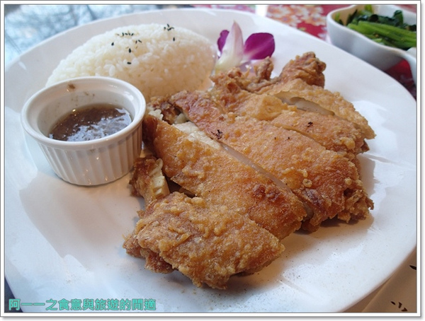 魚路小棧咖啡廳：新北金山 魚路小棧 養生火鍋&酥脆雞腿～古今的美味交錯