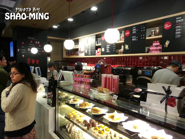 85度C Daily Cafe:(士林)Welcome all『85度C Daily Cafe』二代連鎖精緻新形象