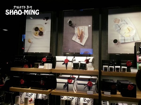 85度C Daily Cafe:(士林)Welcome all『85度C Daily Cafe』二代連鎖精緻新形象