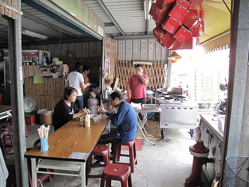 大樹下臭豆腐:嘉義新港大樹下50年臭豆腐