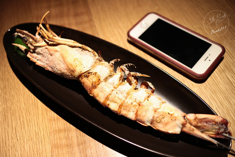 Banbi217 美食旅遊: 棧 standing bar,台北東區時尚酒吧日式立吞串燒烤居酒屋(捷運忠孝敦化站,大安區餐廳)(邀約)