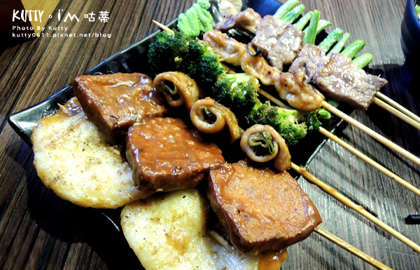 2014-11-2燒鳥串道 (22).jpg