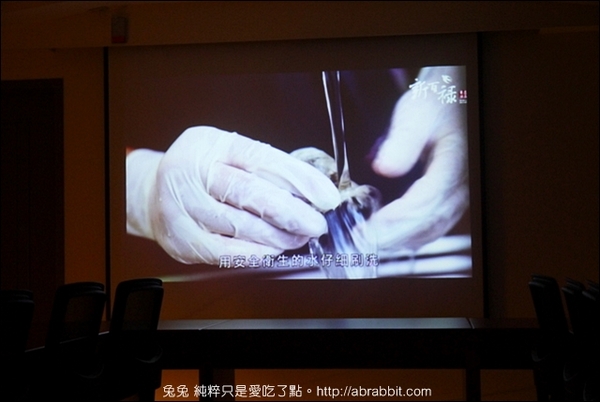 新百祿燕窩觀光工廠：[台南]新百祿燕窩觀光工廠–可以DIY做燕窩，太有趣啦！