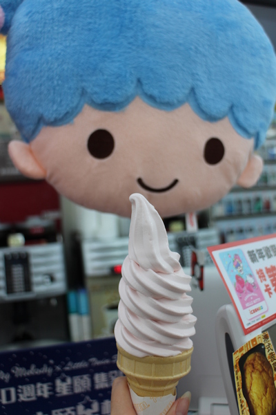 福岡草莓口味霜淇淋:7-11「福岡草莓口味霜淇淋」新品上市,全省21家門市搶先試賣