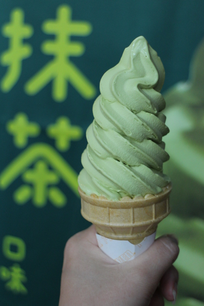 福岡八女抹茶霜淇淋:7-11「福岡八女抹茶霜淇淋」4月15日正式開賣