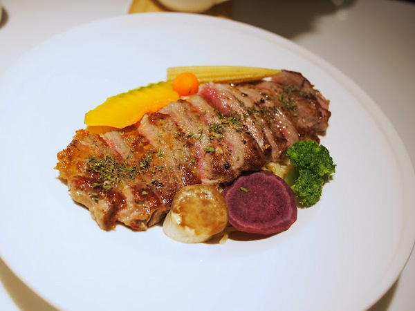 Ping18：【食記】台中Ping18 Bistro 品十八日法輕食@西屯 : 看似普通卻出乎意料,令人不自覺說好吃的異國風味!