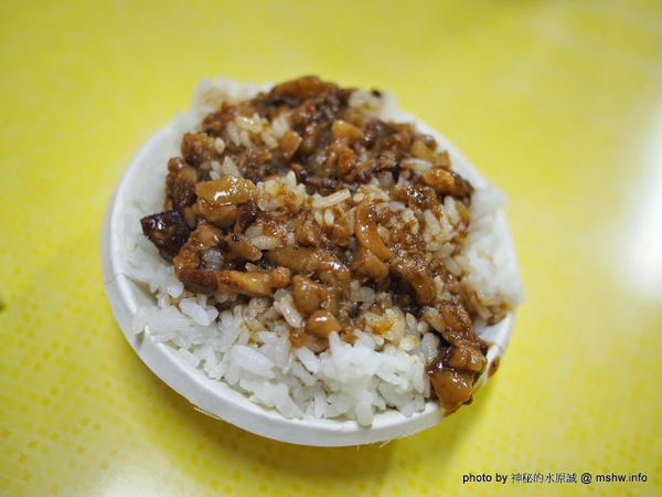 內湖737巷藥燉排骨:【食記】台北737巷藥燉排骨.枸杞土虱@內湖MRT港墘站 : 口感溫順肉又多,每口都好滿足