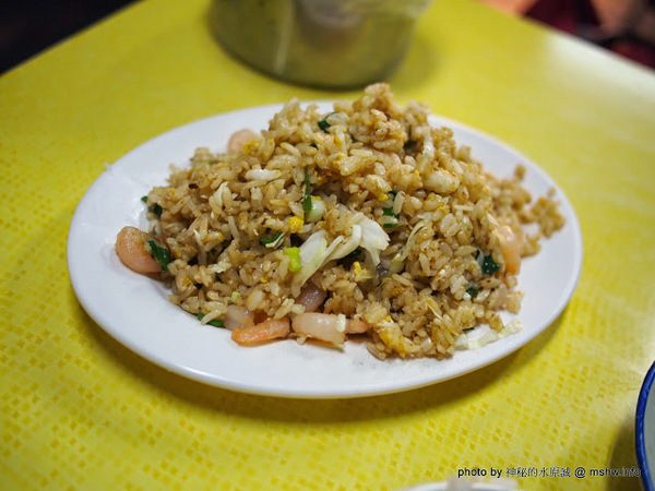 內湖737巷藥燉排骨:【食記】台北737巷藥燉排骨.枸杞土虱@內湖MRT港墘站 : 口感溫順肉又多,每口都好滿足