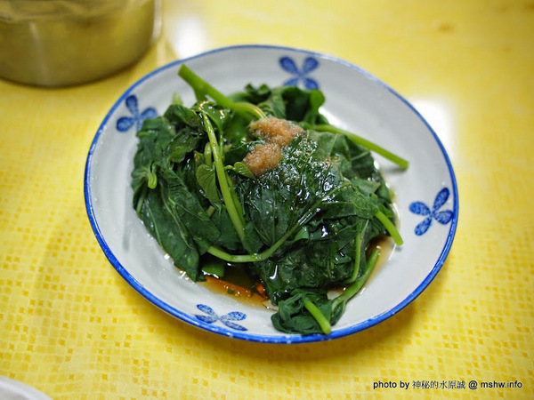 內湖737巷藥燉排骨:【食記】台北737巷藥燉排骨.枸杞土虱@內湖MRT港墘站 : 口感溫順肉又多,每口都好滿足